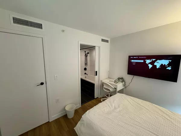 Coliving in West End - Downtown Van, Vancouver