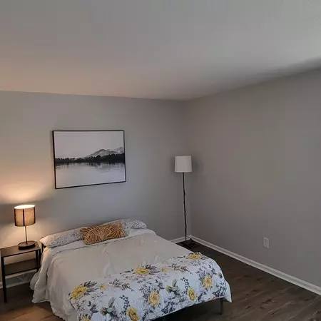 Coliving in Blue Springs - Outer KCMO, Kansas City