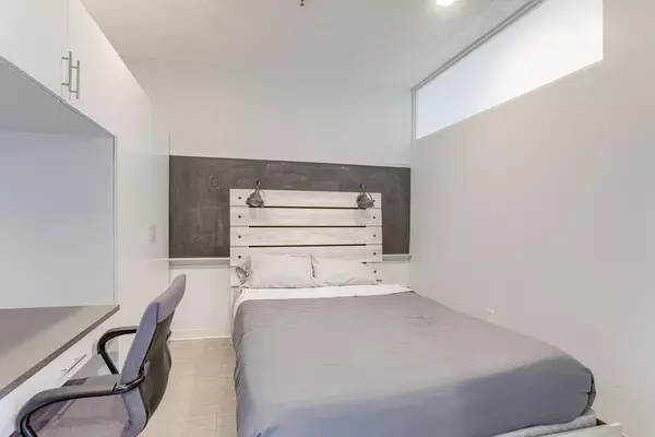 Coliving in South Plaza - KCMO, Kansas City