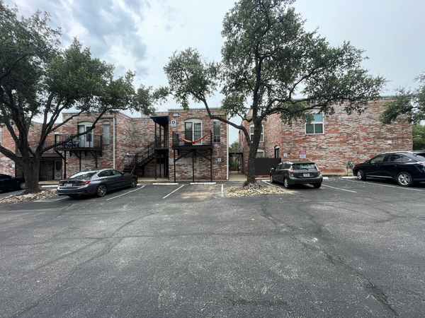 Coliving in Allandale - North Central Austin, Austin