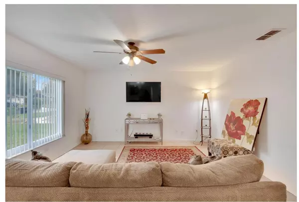 Coliving in Ybor City - Central Tampa, Tampa