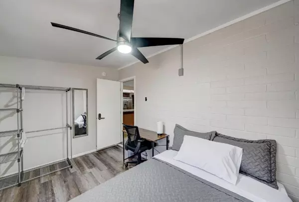 Coliving in White Settlement - Forth Worth, Dallas