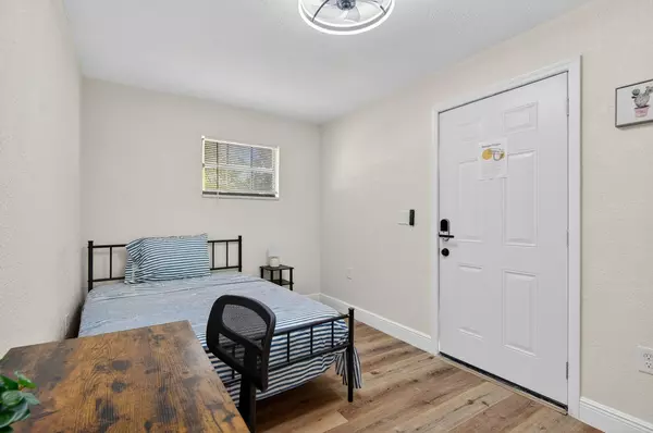 Coliving in Riverview - East Tampa, Tampa