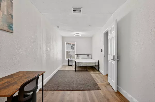 Coliving in Riverview - East Tampa, Tampa