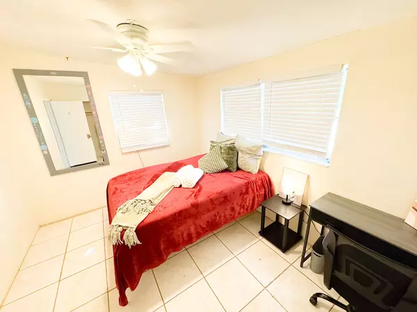 Coliving in Pinellas Park - Clearwater-St. Petersburg, Tampa