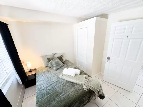 Coliving in Pinellas Park - Clearwater-St. Petersburg, Tampa