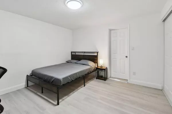 Coliving in Live Oaks Square - East Tampa, Tampa