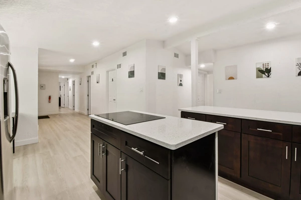 Coliving in Live Oaks Square - East Tampa, Tampa