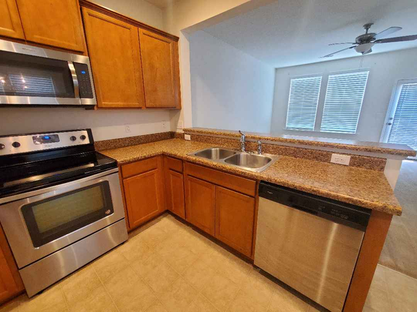 Coliving in Renaissance Park - South Raleigh, Raleigh