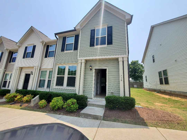 Coliving in Renaissance Park - South Raleigh, Raleigh