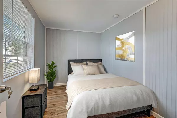 Coliving in Cedar Hills - Westside, Jacksonville