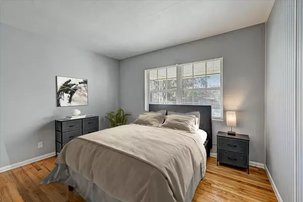 Coliving in Cedar Hills - Westside, Jacksonville