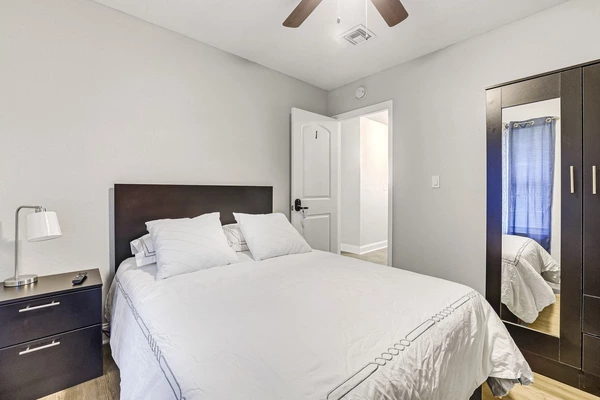 Coliving in Cedar Hills - Westside, Jacksonville