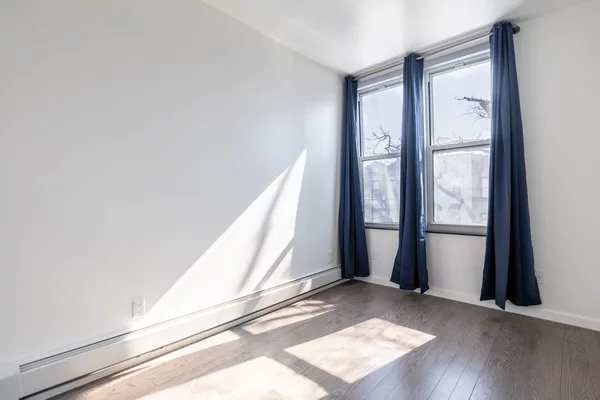 Coliving in Ditmas / Steinway - Queens, New York