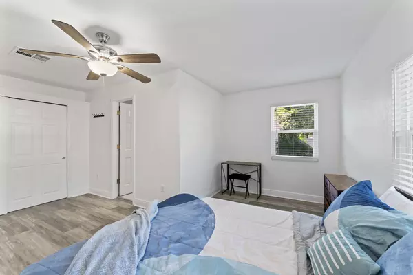 Coliving in Lowry Park Central - North Tampa, Tampa