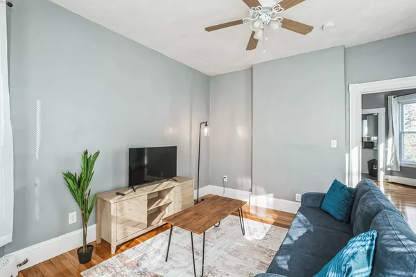 Coliving in Spring Hill - Somerville, Boston