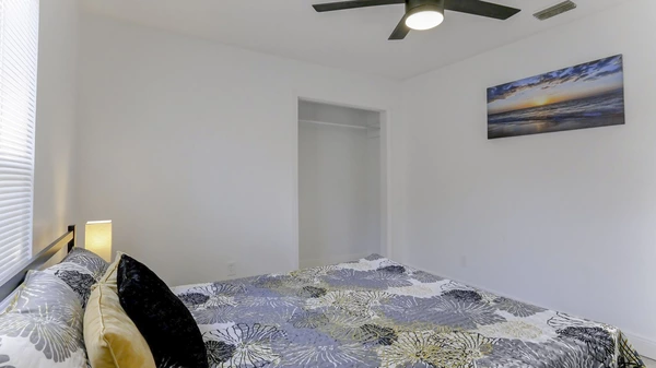 Coliving in Live Oaks Square - East Tampa, Tampa
