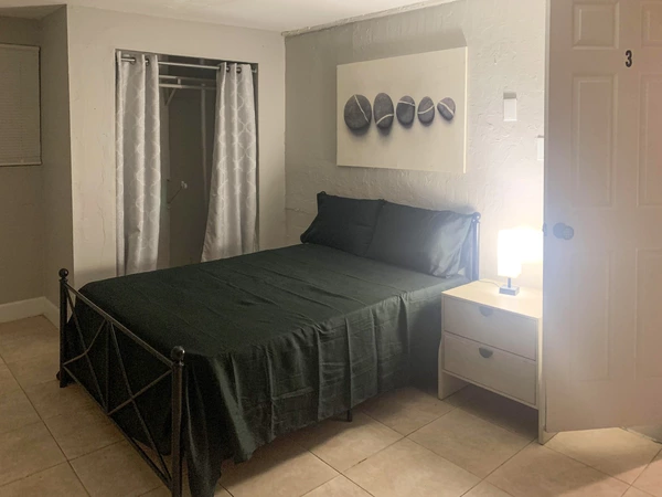 Coliving in Oakland Park - Broward County, Miami
