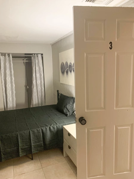 Coliving in Oakland Park - Broward County, Miami