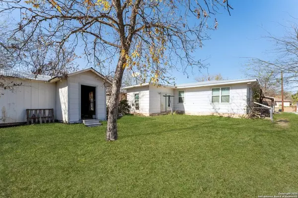 Coliving in Coliseum Willow Park - East SATX, San Antonio