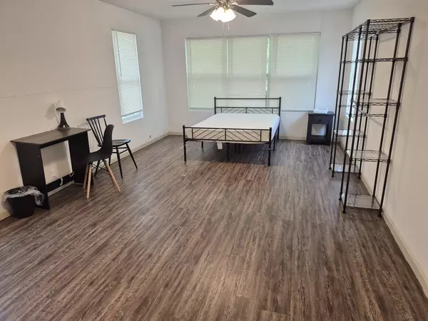 Coliving in Coliseum Willow Park - East SATX, San Antonio