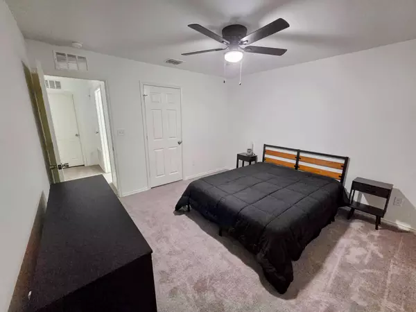 Coliving in Far West Side - West SATX, San Antonio