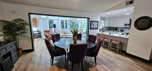 Coliving in Town 'n' Country - West Tampa, Tampa