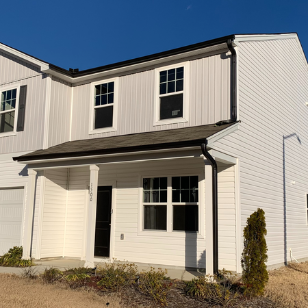 Coliving in Bryson Village - Outer Triangle, Raleigh