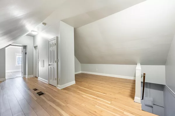 Coliving in Irving Park - Northwest Side, Chicago