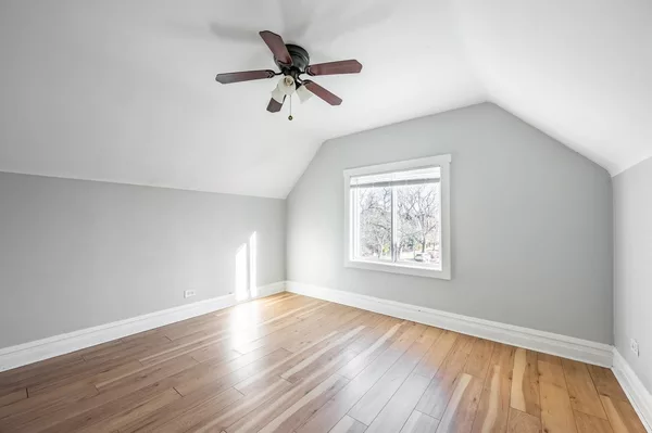 Coliving in Irving Park - Northwest Side, Chicago