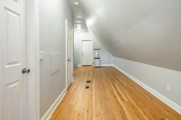 Coliving in Irving Park - Northwest Side, Chicago