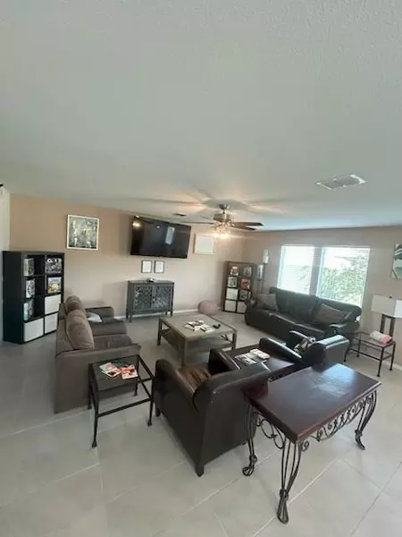 Coliving in West Dallas - Sw Dallas, Dallas