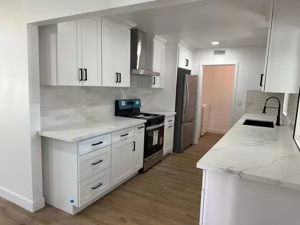 Coliving in Granada Hills - San Fernando Valley, Los Angeles