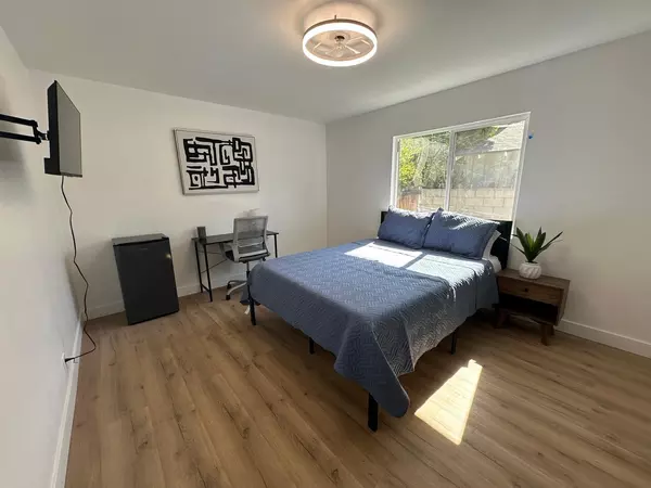 Coliving in Granada Hills - San Fernando Valley, Los Angeles