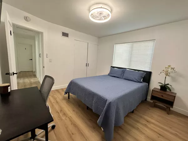 Coliving in Granada Hills - San Fernando Valley, Los Angeles