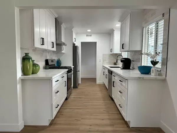 Coliving in Granada Hills - San Fernando Valley, Los Angeles