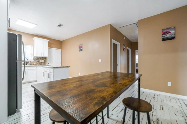 Coliving in South Acres / Crestmont Park - Se Houston, Houston