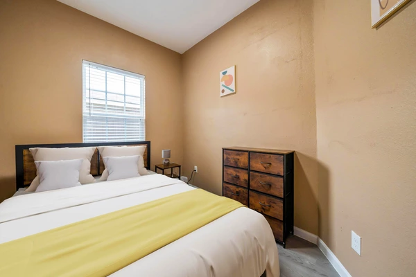 Coliving in South Acres / Crestmont Park - Se Houston, Houston