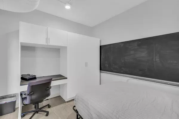 Coliving in South Plaza - KCMO, Kansas City