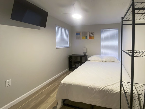 Coliving in College Park JAX - Northside, Jacksonville