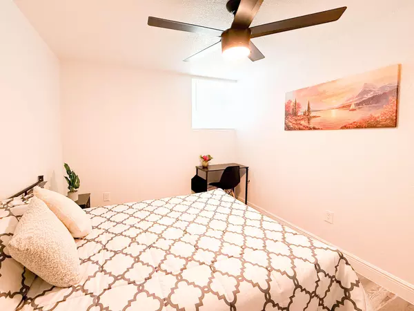 Coliving in Live Oaks Square - East Tampa, Tampa