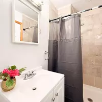 Coliving in Live Oaks Square - East Tampa, Tampa