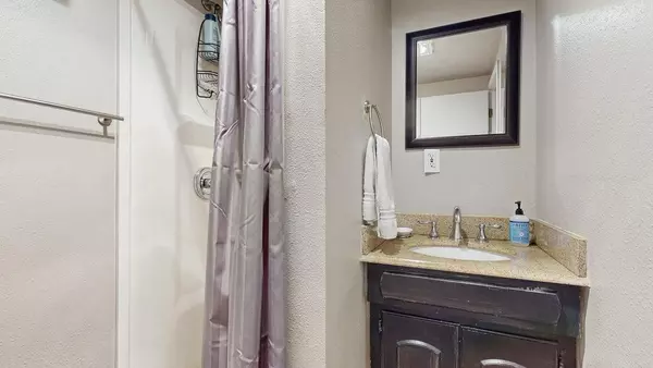 5 bedrooms apartment for rent in Parkrose - East Portland, Portland