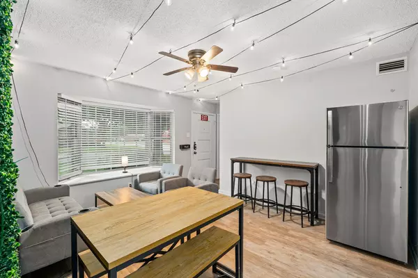 Coliving in Irving - Sw Dallas, Dallas