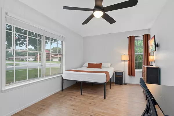 Coliving in Irving - Sw Dallas, Dallas