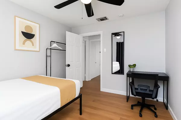 Coliving in Irving - Sw Dallas, Dallas