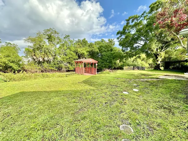 Coliving in Live Oaks Square - East Tampa, Tampa