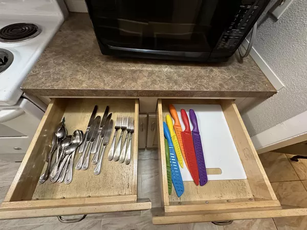 Coliving in Live Oaks Square - East Tampa, Tampa