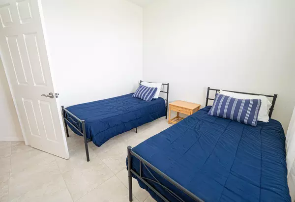 Coliving in Apollo Beach - South Tampa, Tampa