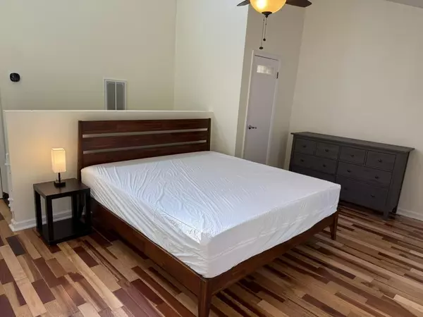 Coliving in College Downs - North Charlotte, Charlotte